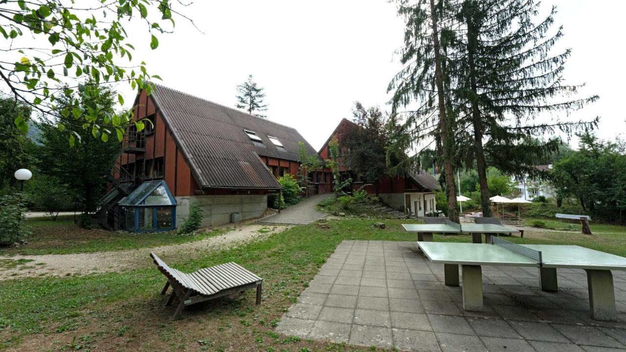 Delemont Youth Hostel Eksteriør bilde