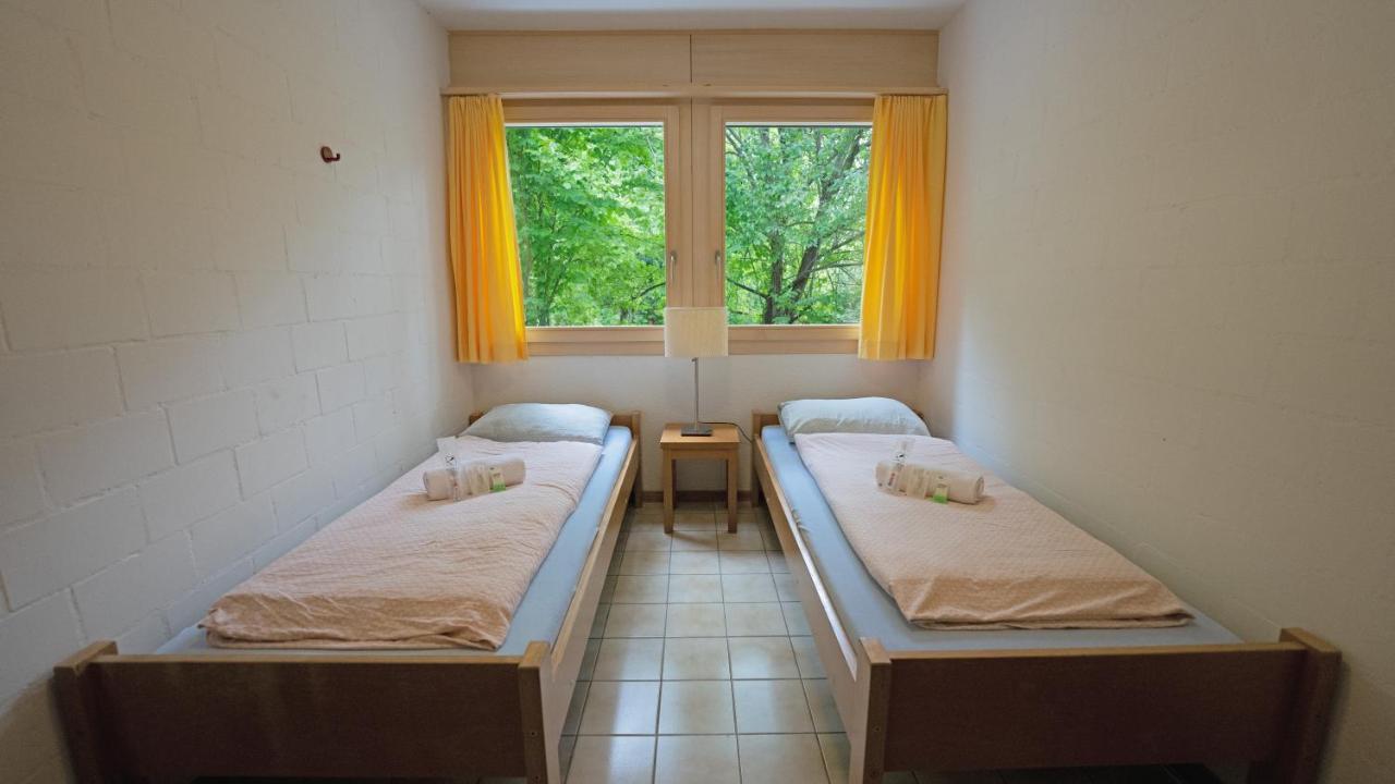 Delemont Youth Hostel Eksteriør bilde