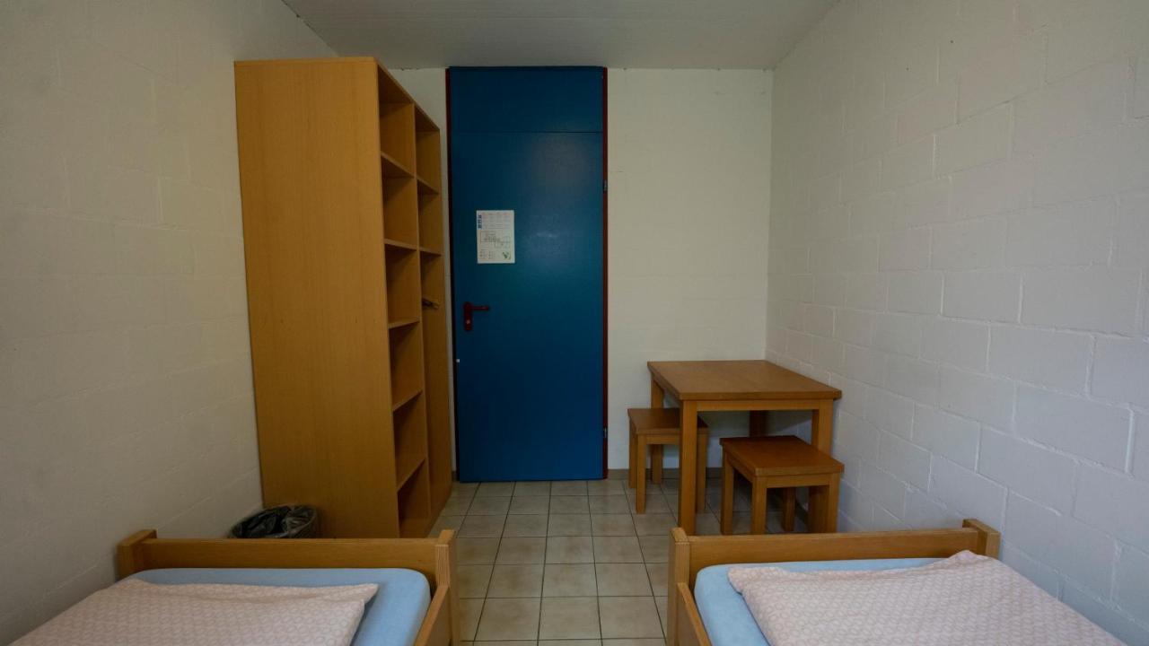 Delemont Youth Hostel Eksteriør bilde