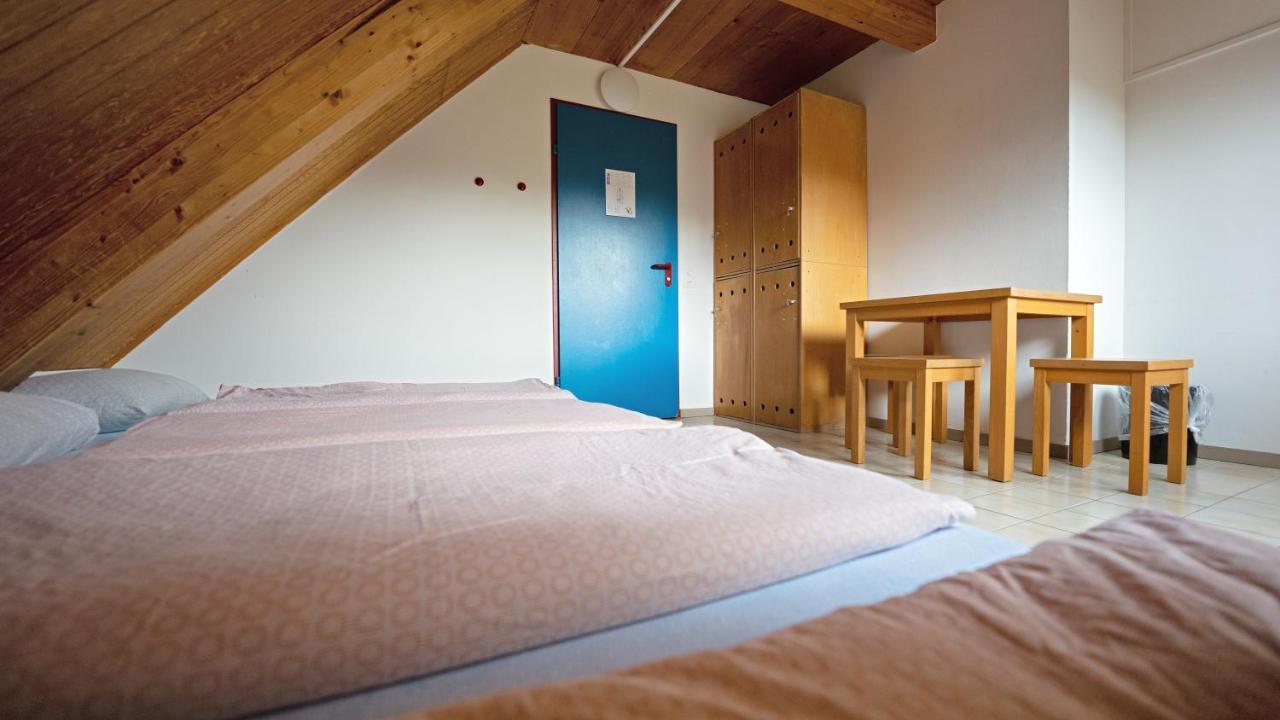 Delemont Youth Hostel Eksteriør bilde