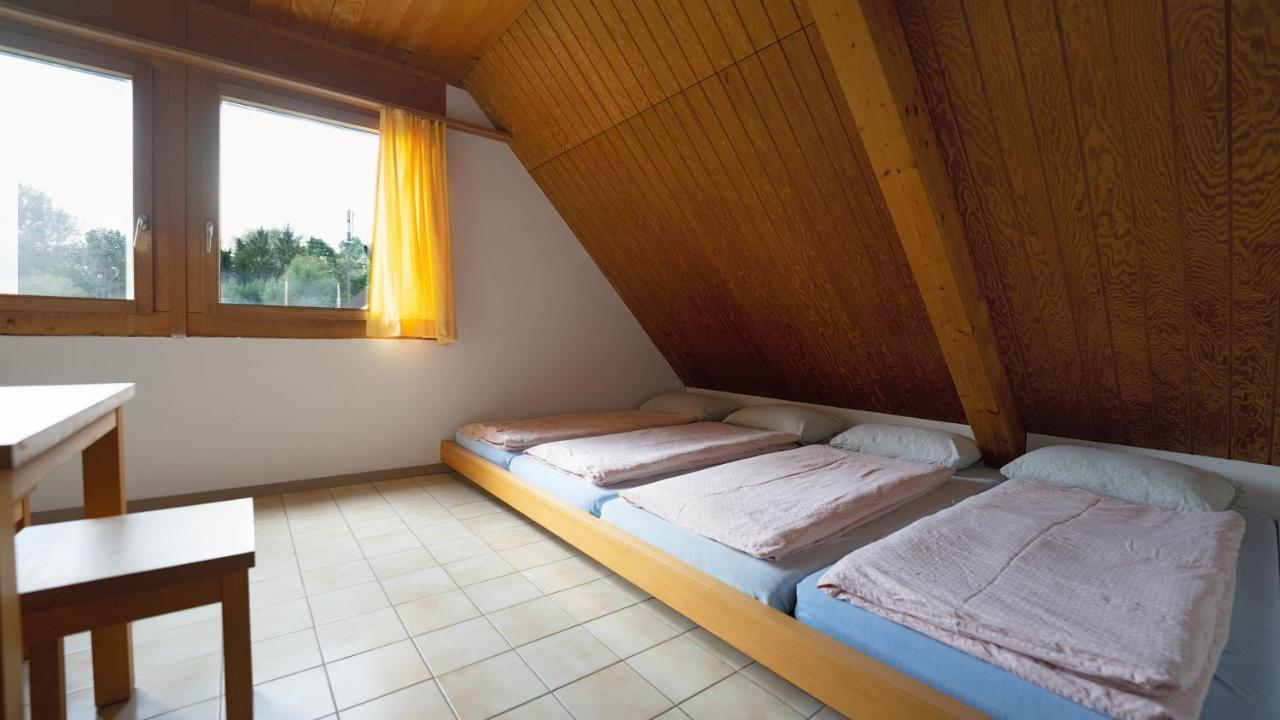 Delemont Youth Hostel Eksteriør bilde