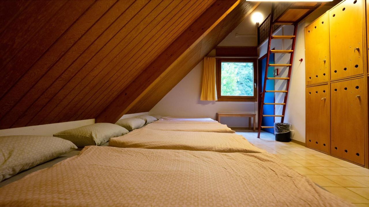 Delemont Youth Hostel Eksteriør bilde