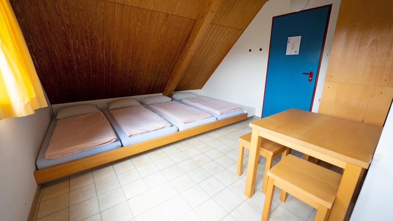 Delemont Youth Hostel Eksteriør bilde