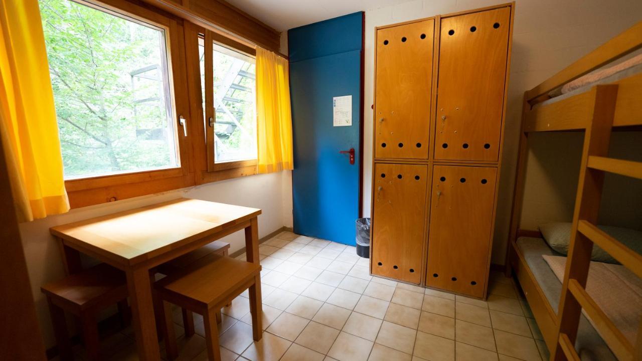 Delemont Youth Hostel Eksteriør bilde