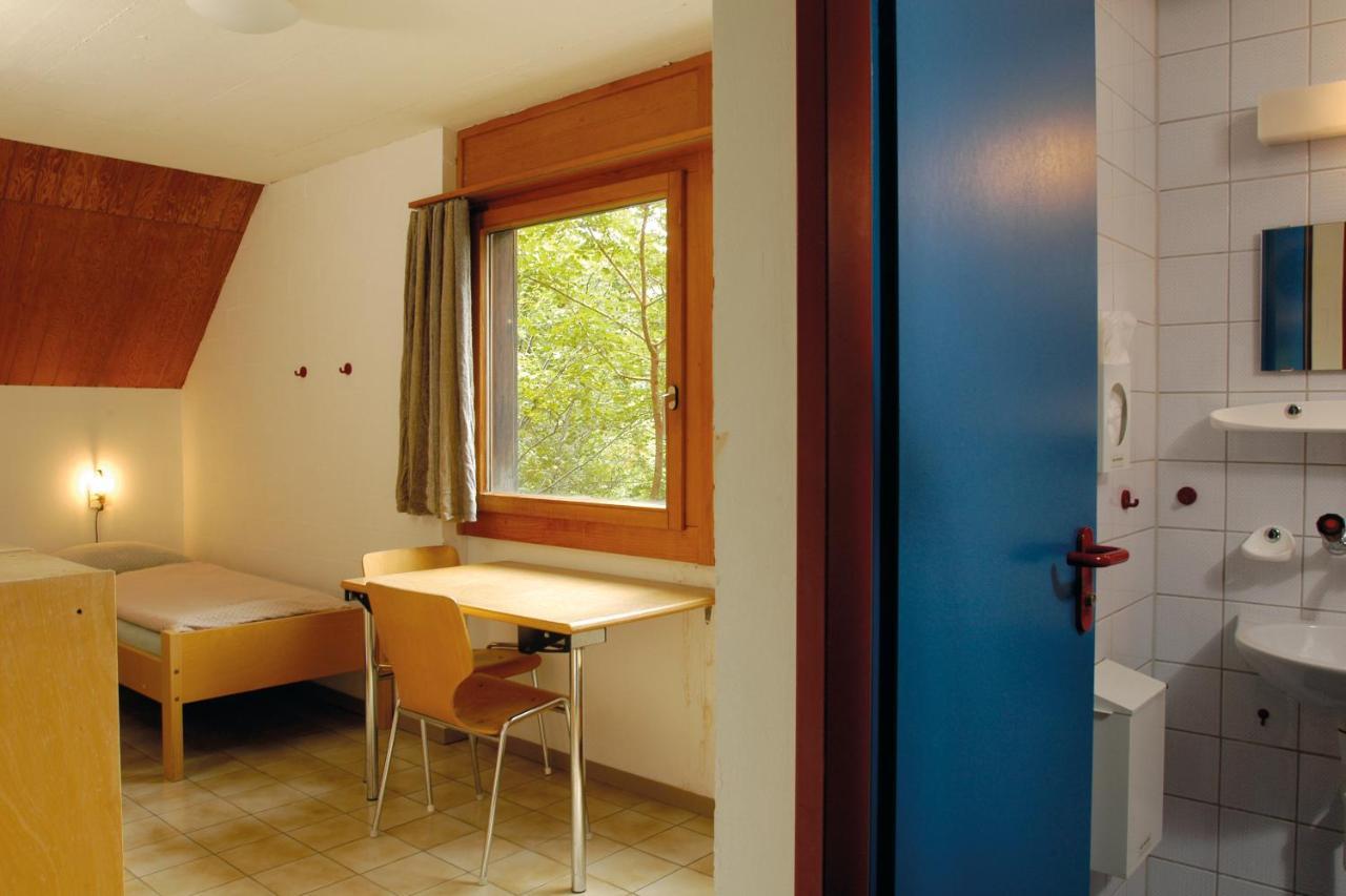 Delemont Youth Hostel Eksteriør bilde